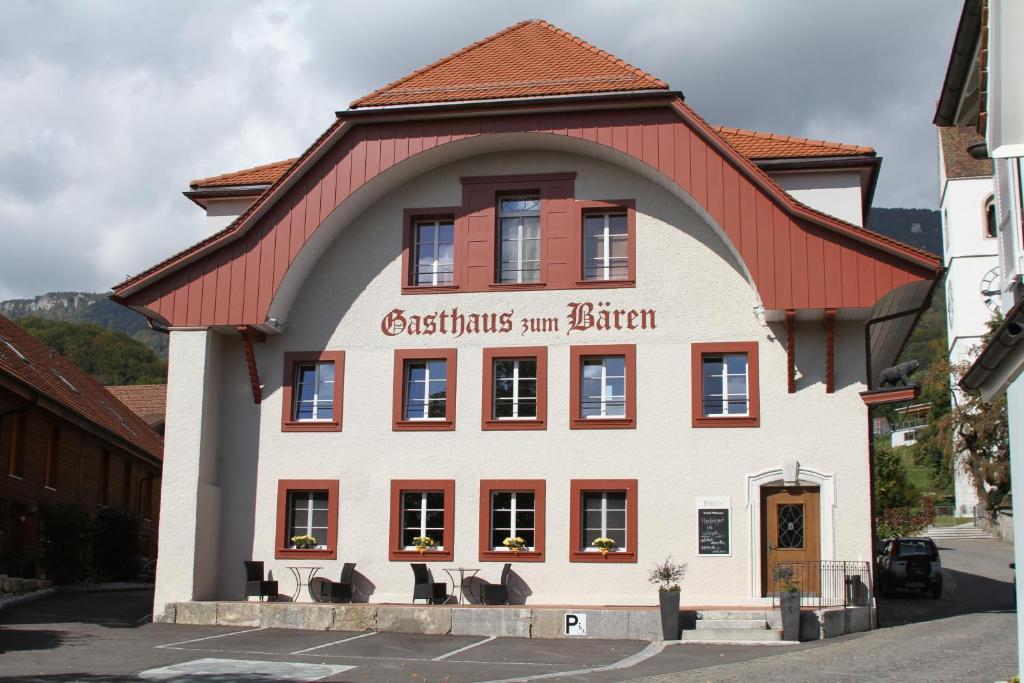 Hotel Baeren Oberbipp ภายนอก รูปภาพ