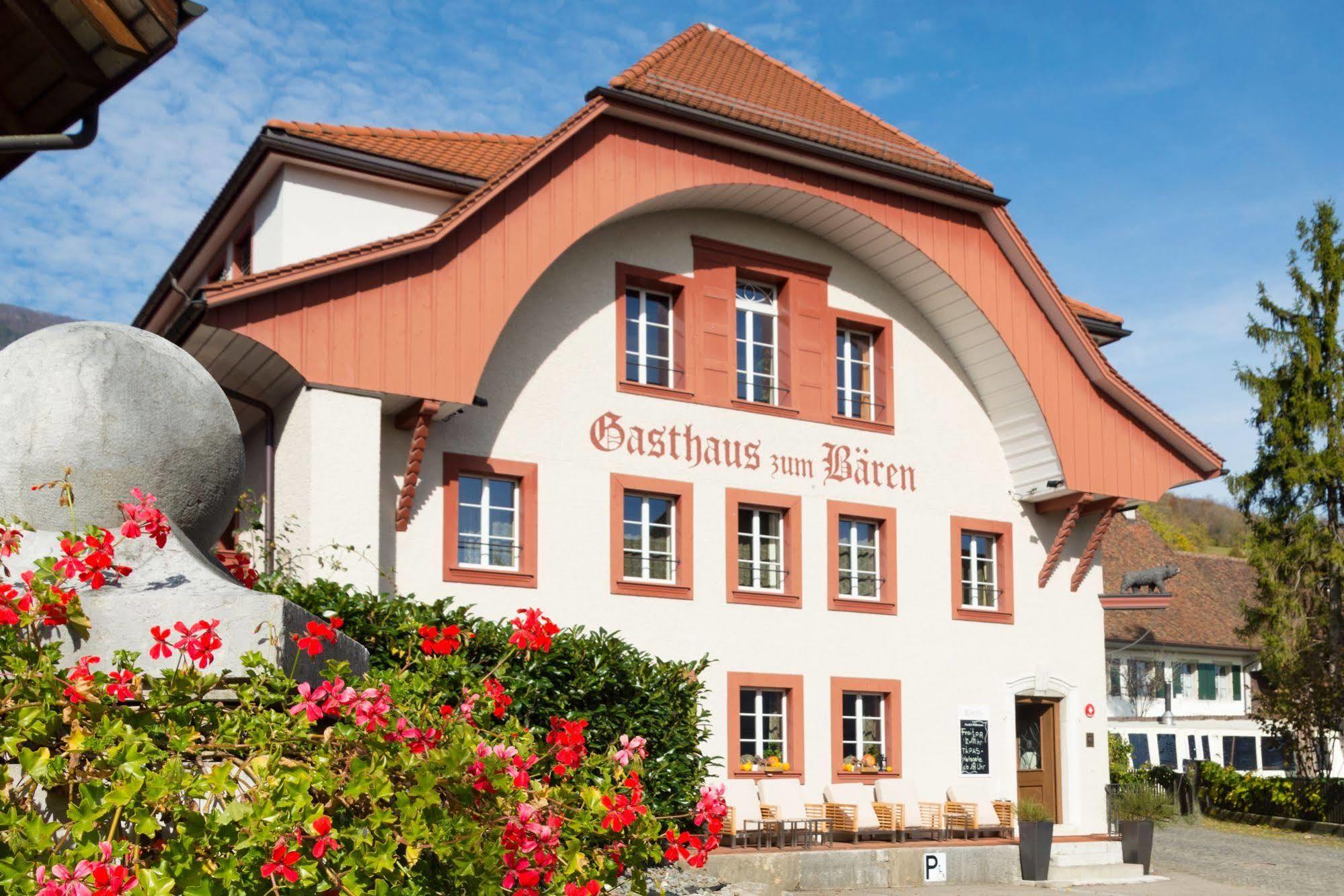 Hotel Baeren Oberbipp ภายนอก รูปภาพ