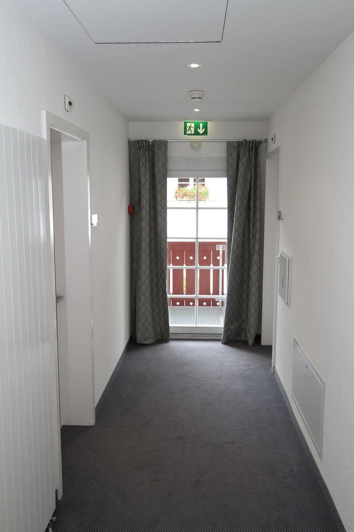 Hotel Baeren Oberbipp ภายนอก รูปภาพ